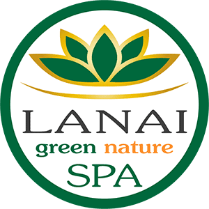 Logo goldene Blüte im grünen Kreis mit Schriftzug LANAI green nature SPA